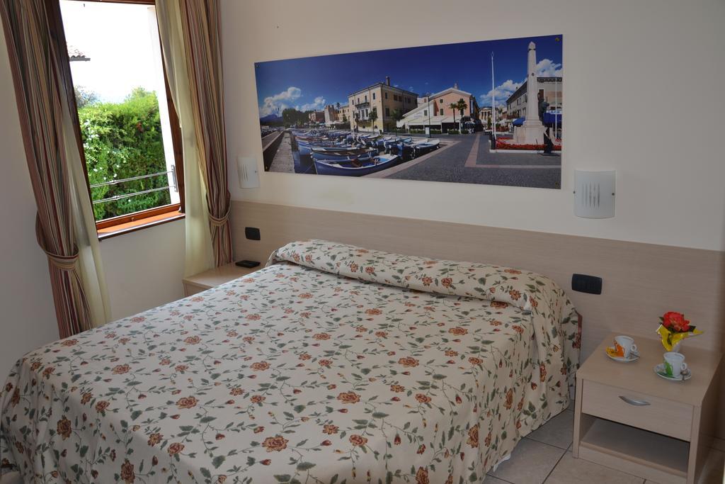 Locanda Le Palafitte Bardolino Pokoj fotografie