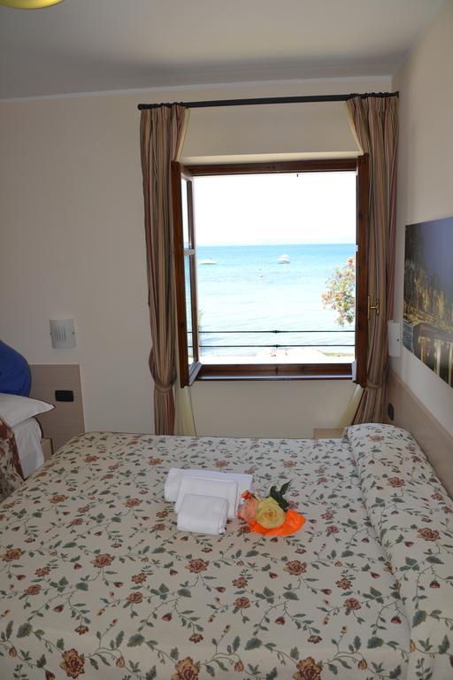 Locanda Le Palafitte Bardolino Pokoj fotografie