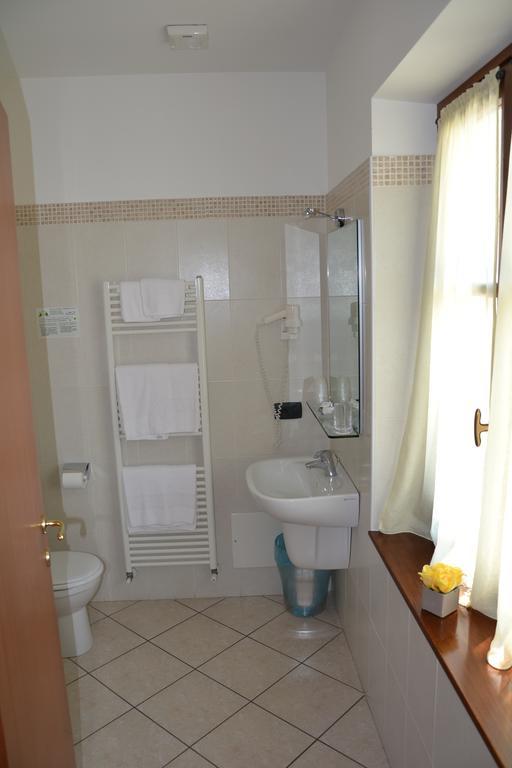 Locanda Le Palafitte Bardolino Pokoj fotografie