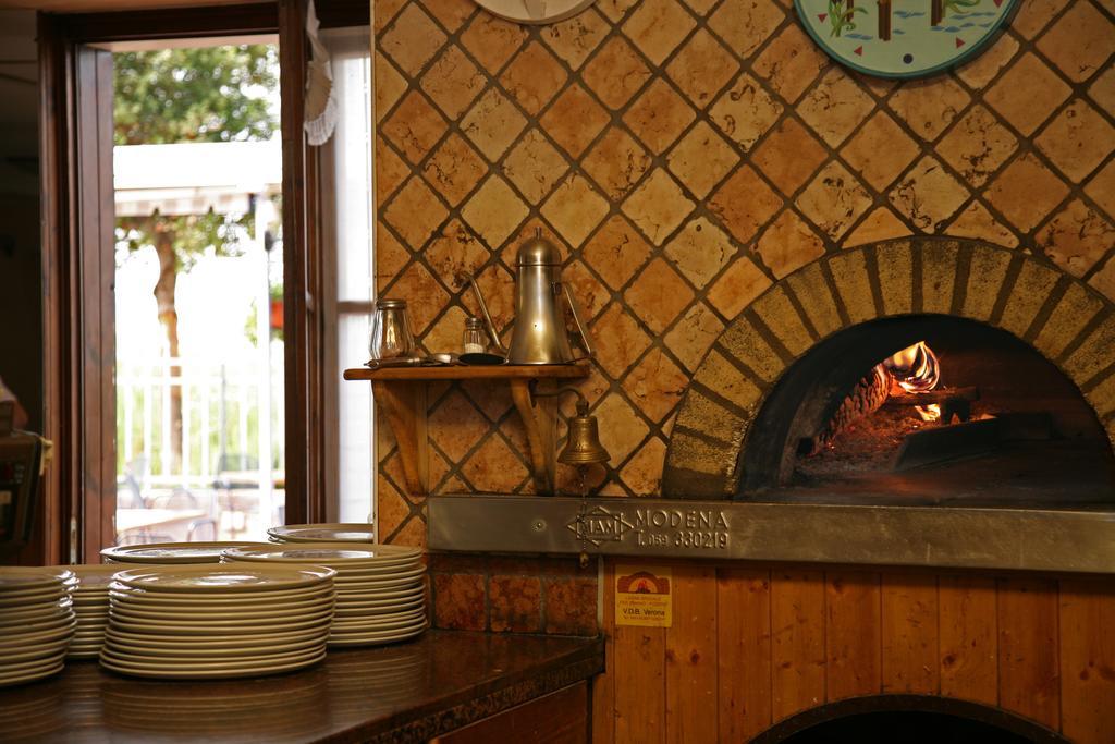 Locanda Le Palafitte Bardolino Exteriér fotografie